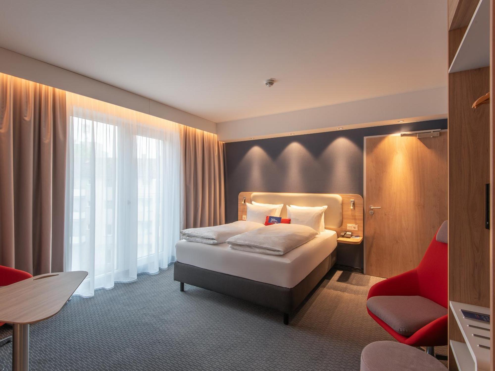Holiday Inn Express Heilbronn By Ihg Extérieur photo