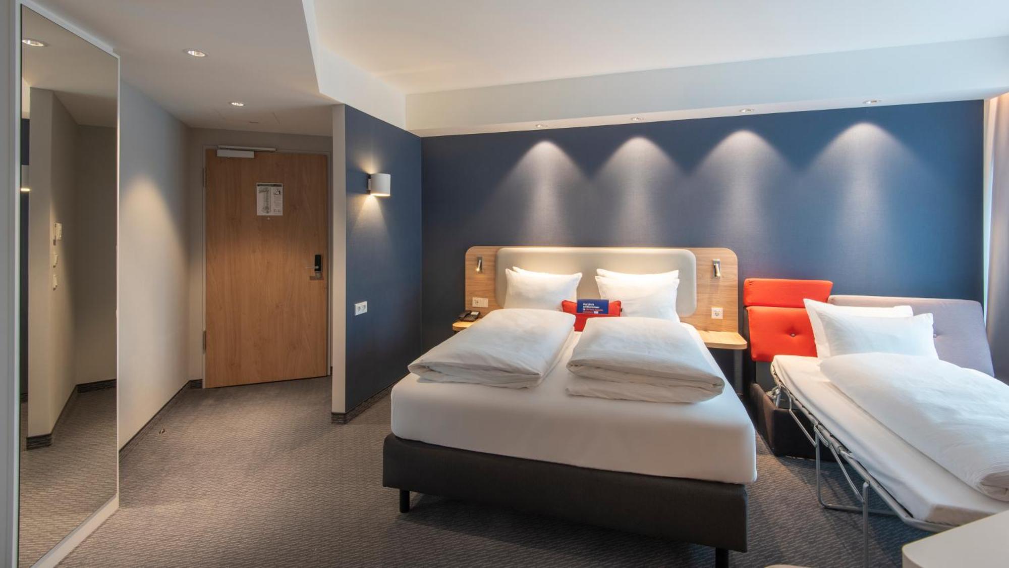 Holiday Inn Express Heilbronn By Ihg Extérieur photo