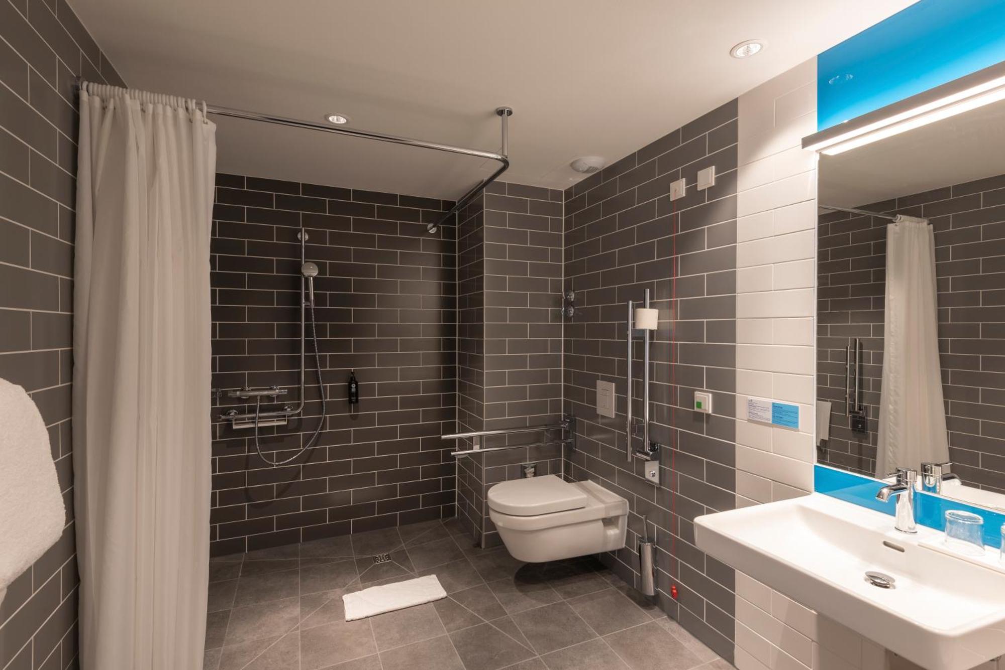 Holiday Inn Express Heilbronn By Ihg Extérieur photo