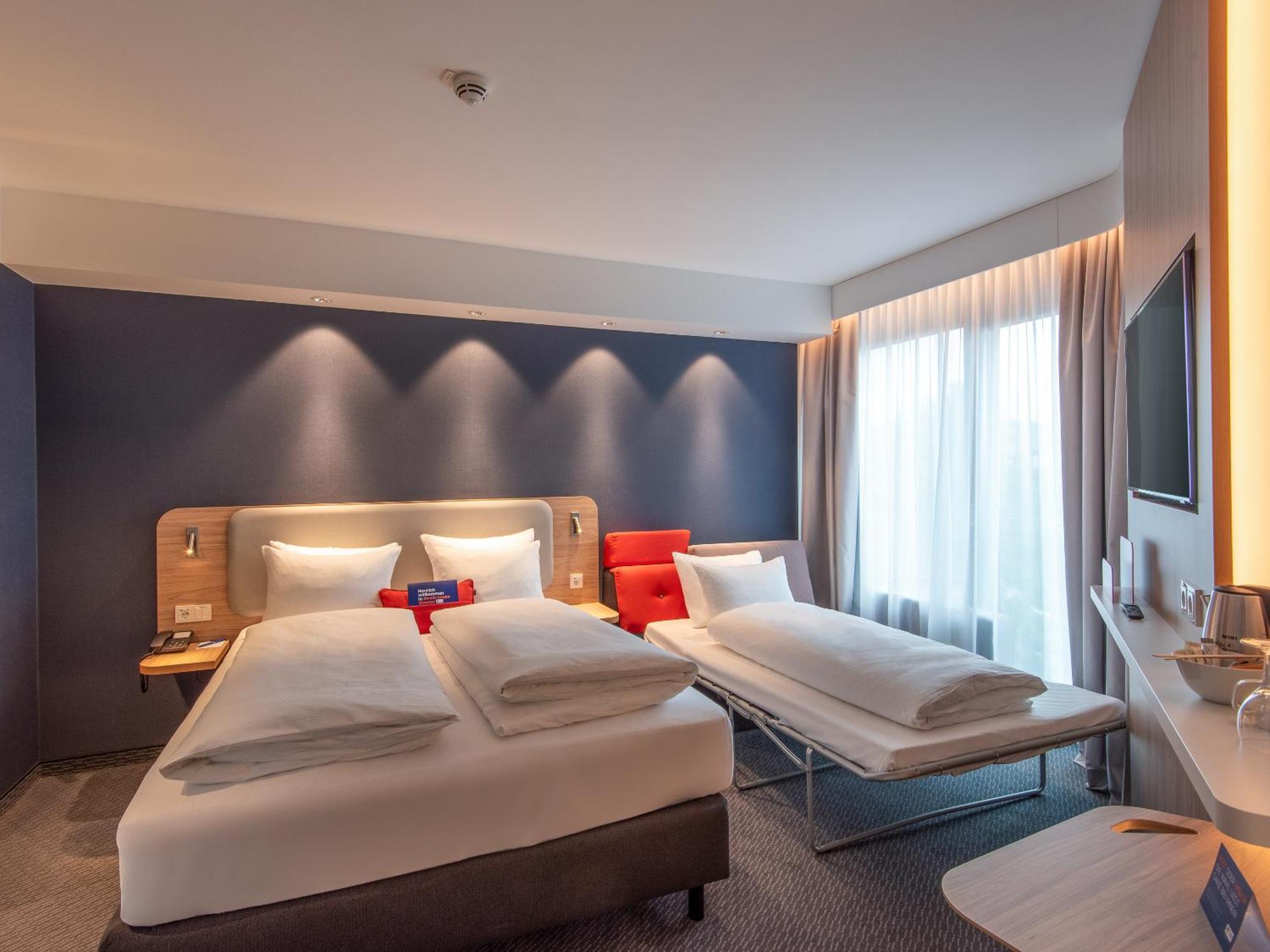 Holiday Inn Express Heilbronn By Ihg Extérieur photo
