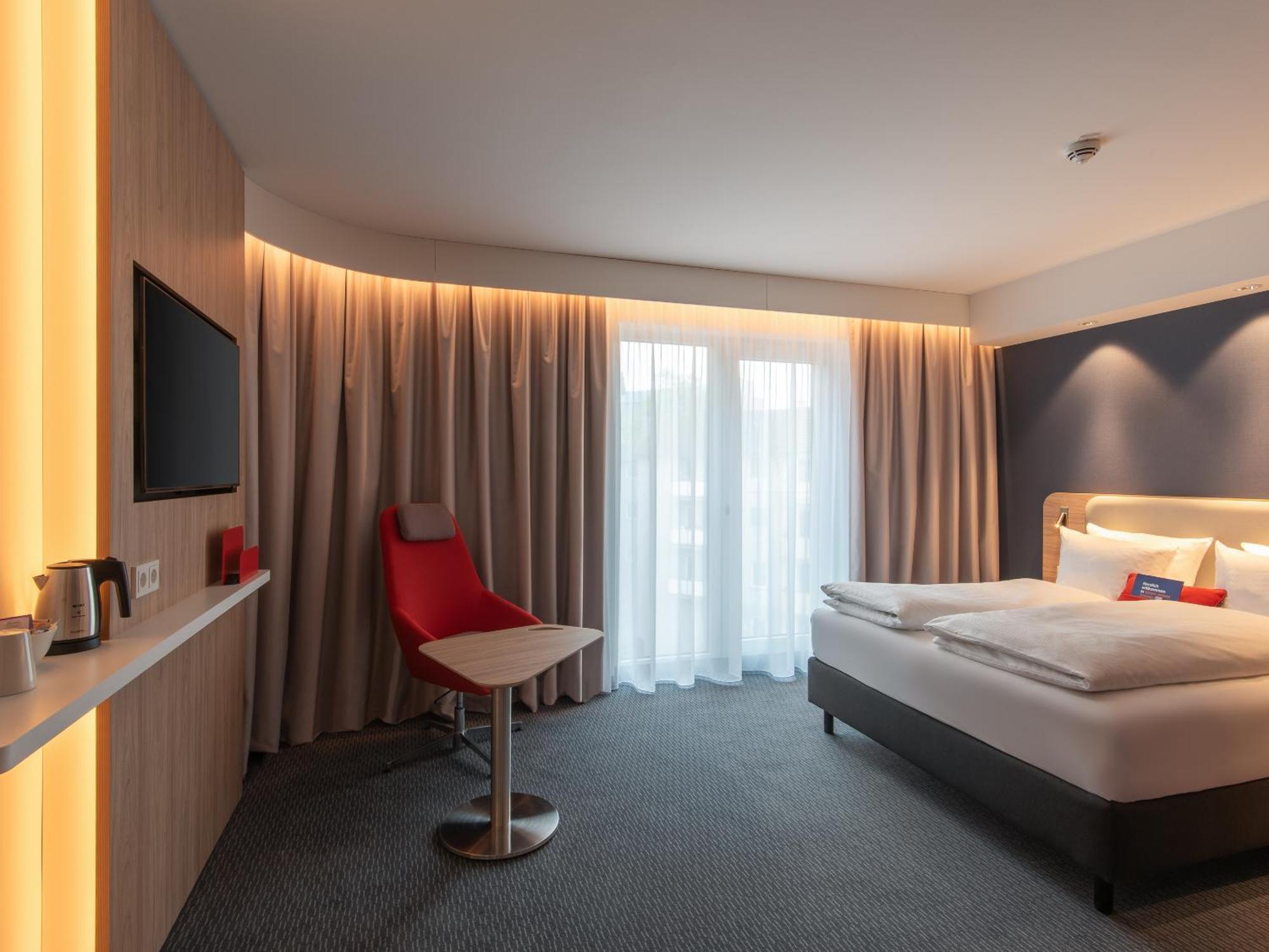 Holiday Inn Express Heilbronn By Ihg Extérieur photo