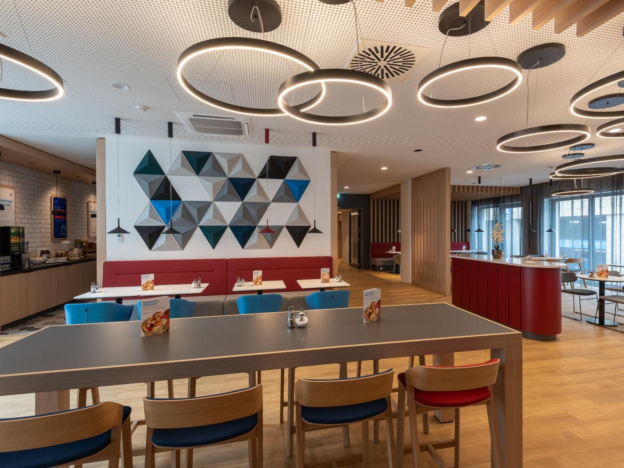 Holiday Inn Express Heilbronn By Ihg Extérieur photo