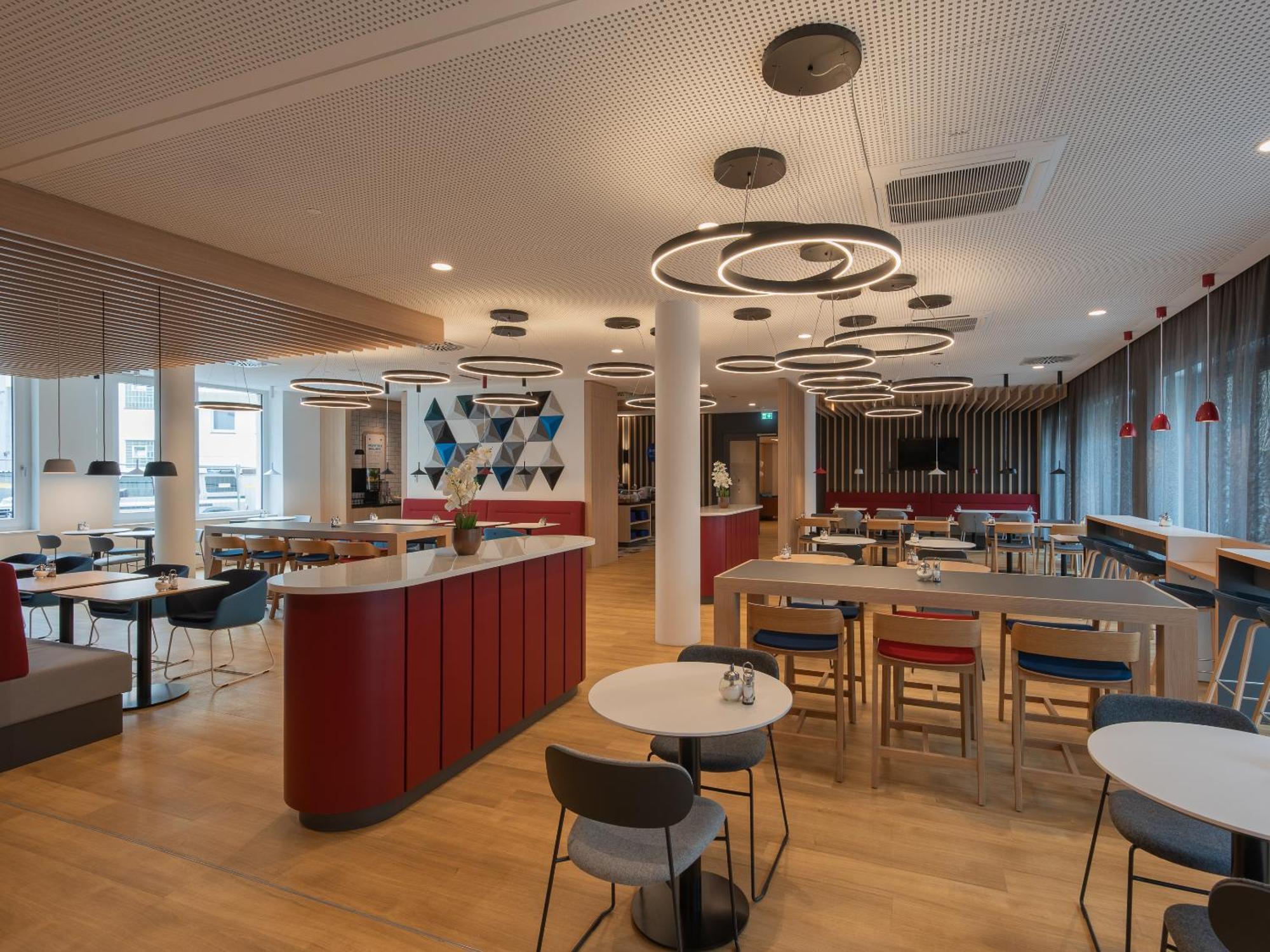 Holiday Inn Express Heilbronn By Ihg Extérieur photo